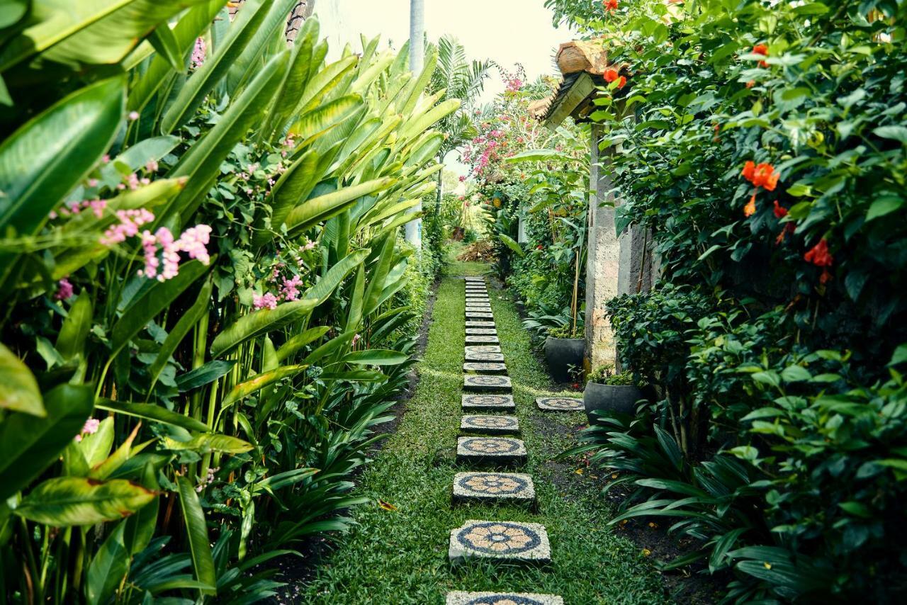 Lila Boutik Residence Canggu Esterno foto
